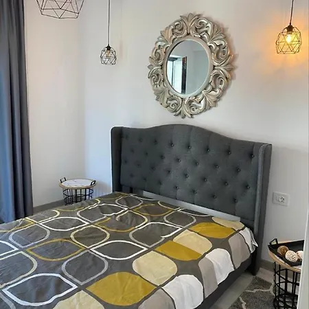 Sea View Mamaia Nord Apartment *